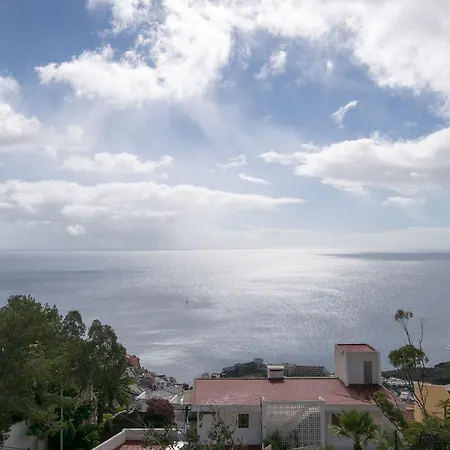 Breathtaking Ocean Views + Parking/ Dishwasher * El Puerto (Tenerife)